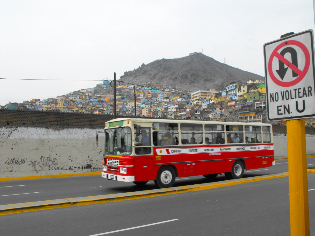 O stłuczkę w Limie nie trudno/ fot. Ola Plewka